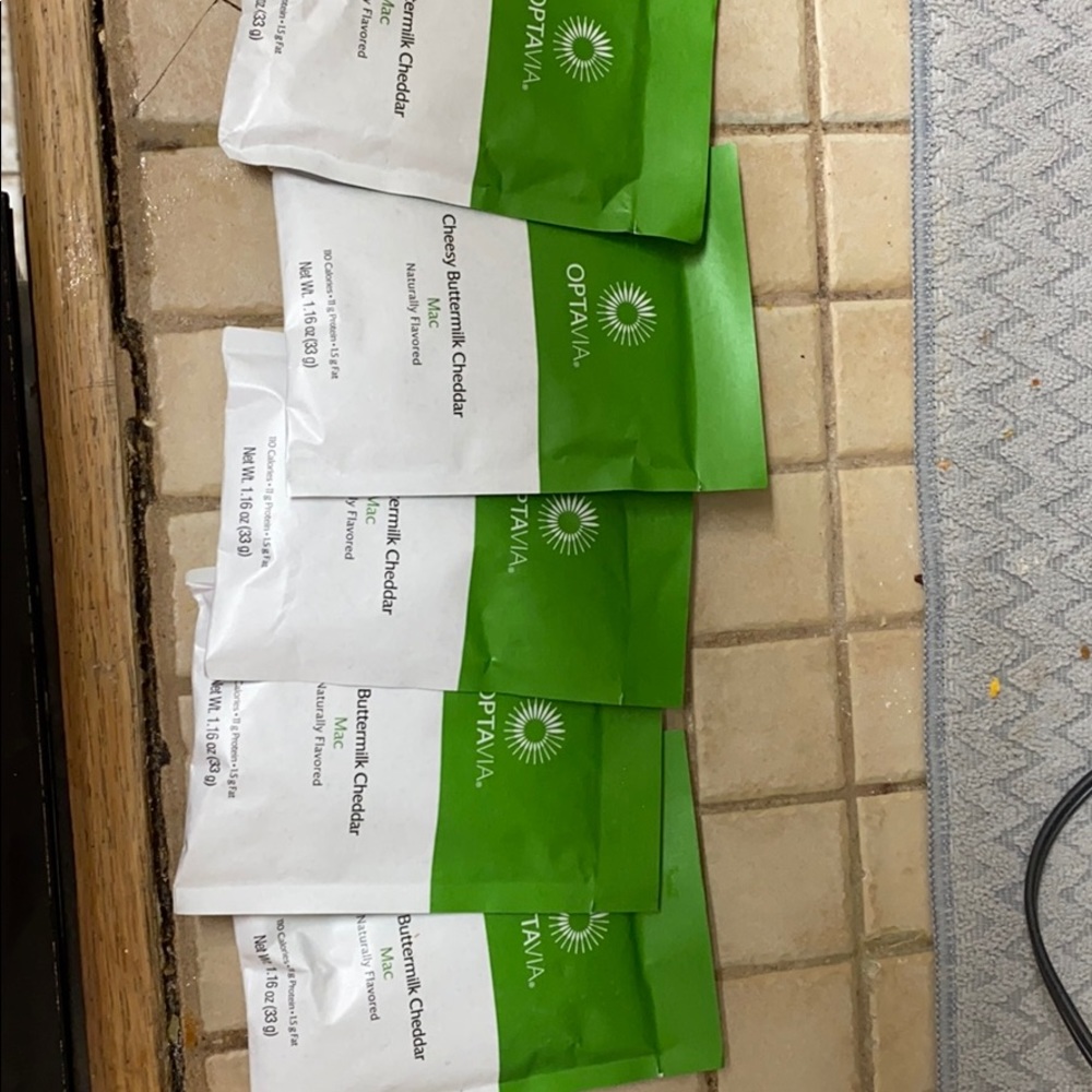 Optavia 5 pack cheese cheddar Mac exp 12/21